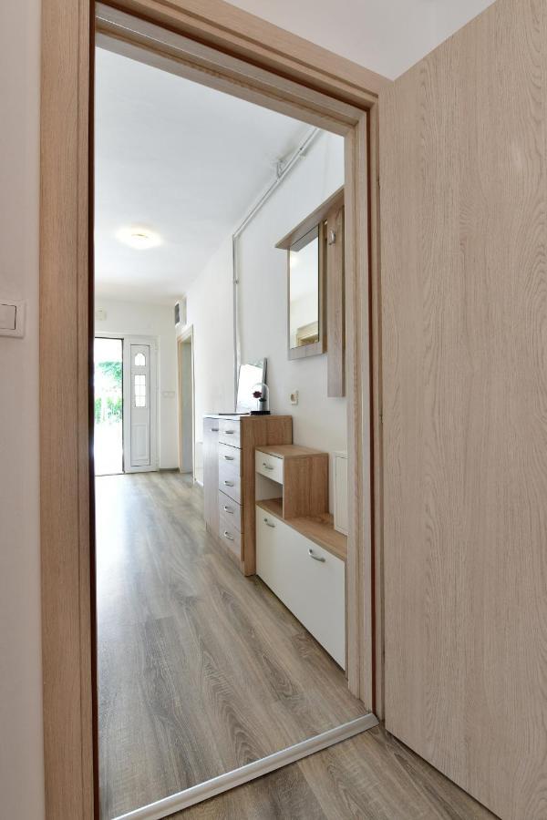 Apartman Dorijan Rakovica Εξωτερικό φωτογραφία