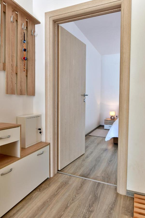 Apartman Dorijan Rakovica Εξωτερικό φωτογραφία